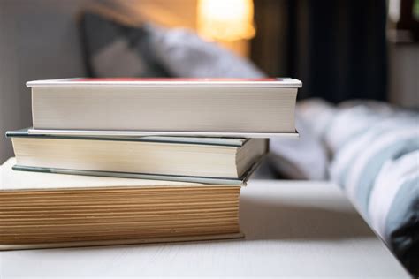 Is It Okay to Read Multiple Books at Once? And What Does That Say About Our Reading Habits?